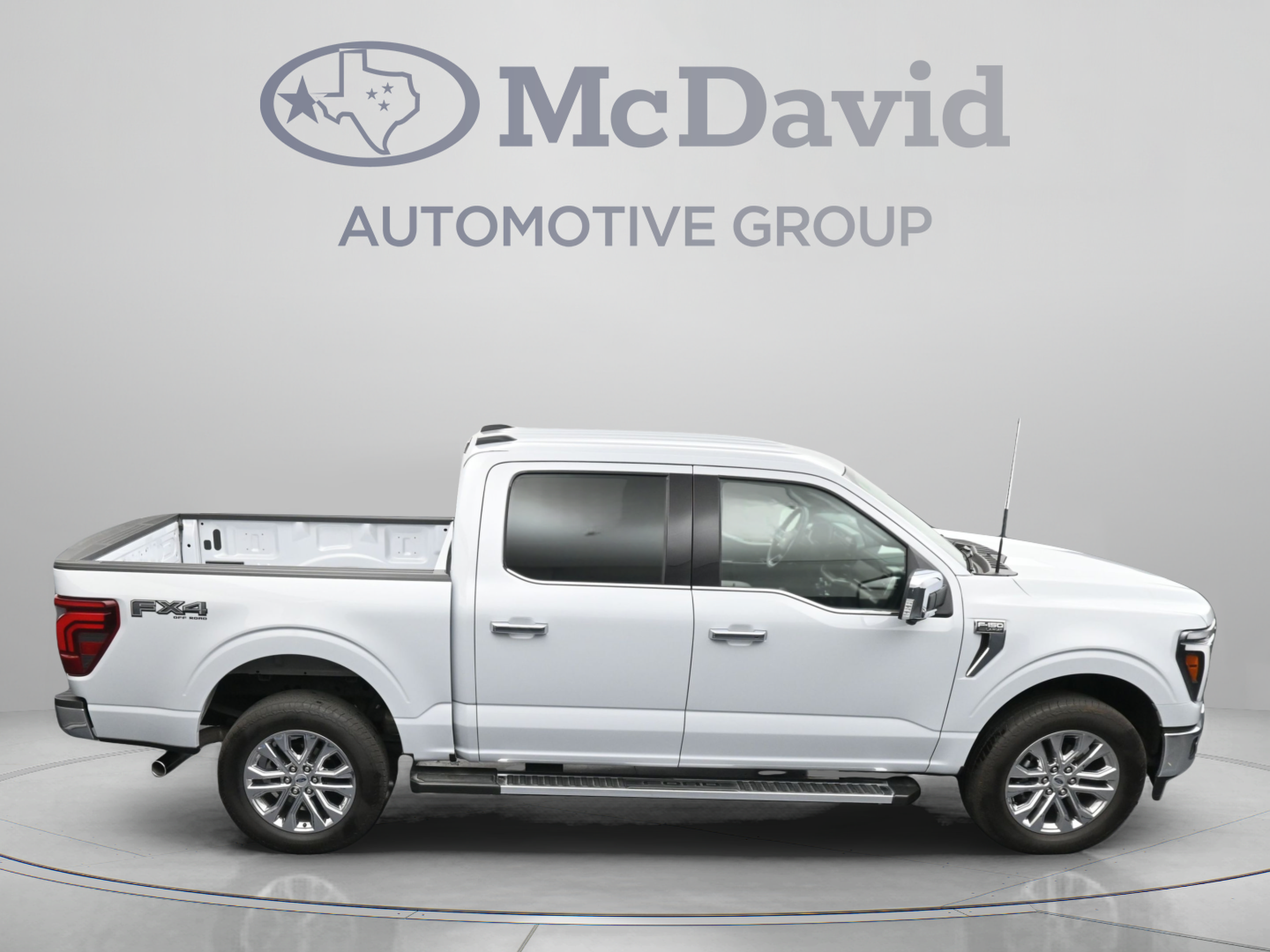 Used 2025 Ford F150 Lariat w/ Equipment Group 502A High AWD/4WD image 39