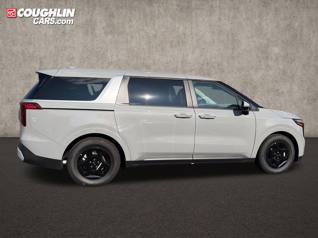 New 2027 Kia Carnival FWD image 9
