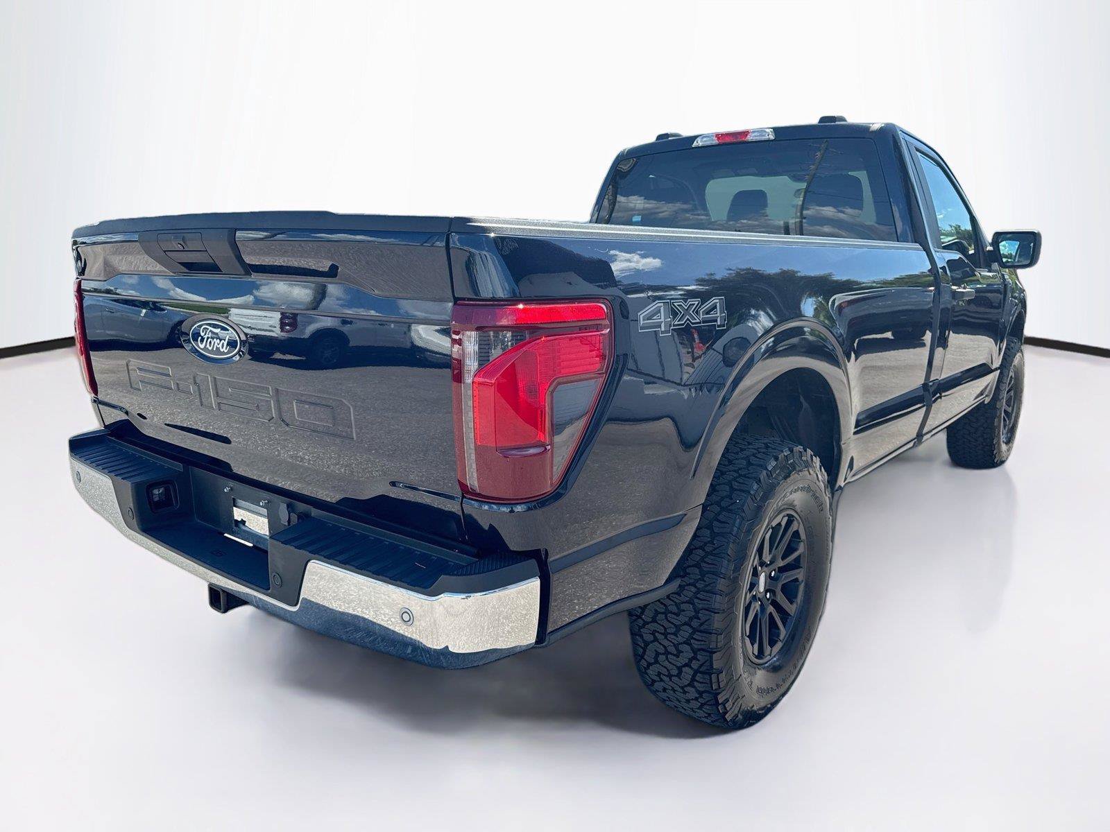 Used 2024 Ford F150 XL w/ Equipment Group 103A High AWD/4WD image 5