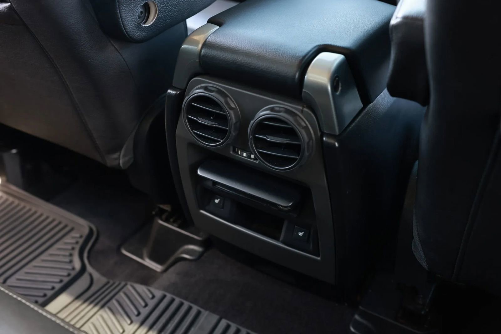 Used 2005 Land Rover LR3 SE AWD/4WD image 39