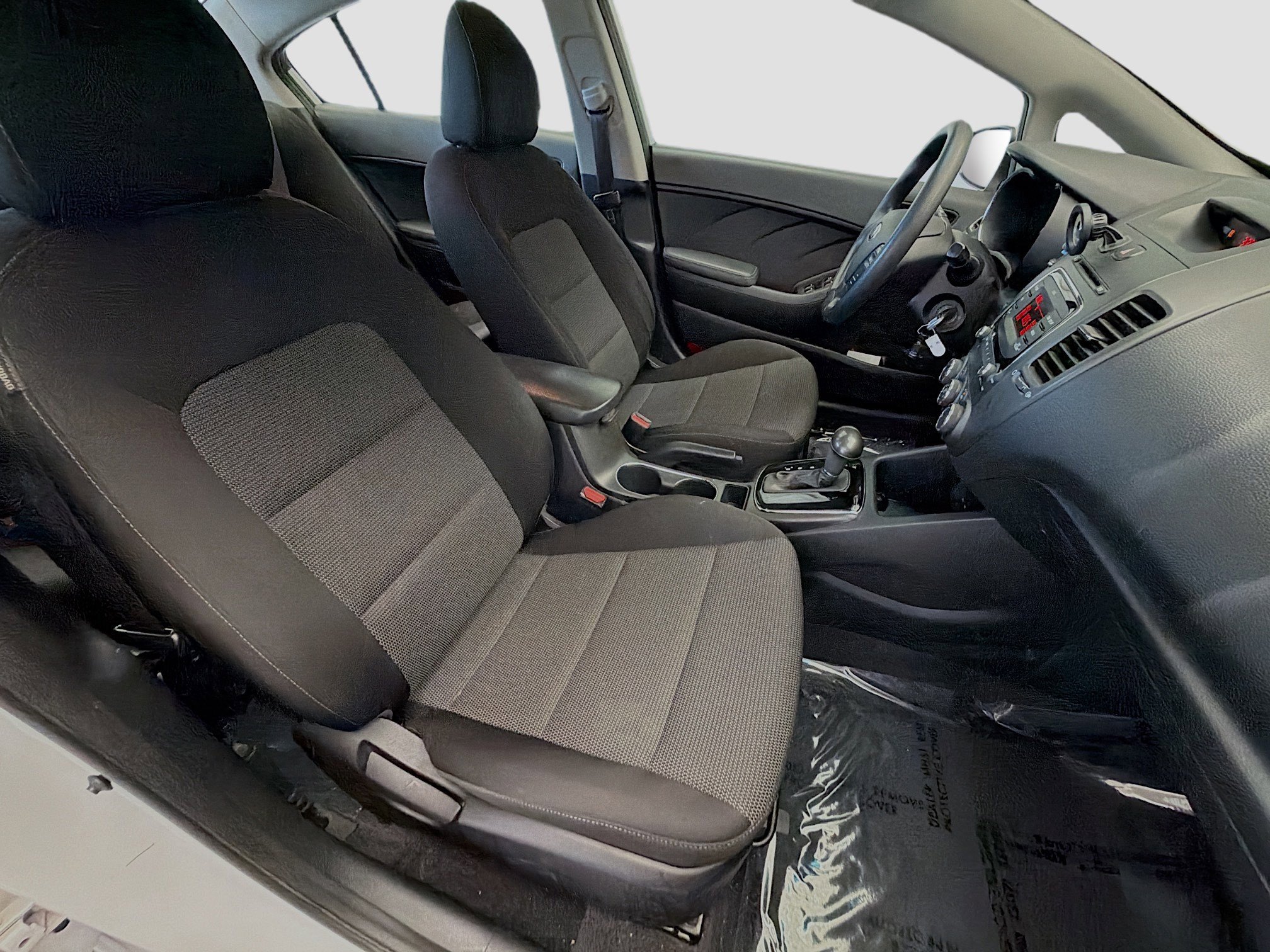 Used 2018 Kia Forte LX FWD image 15