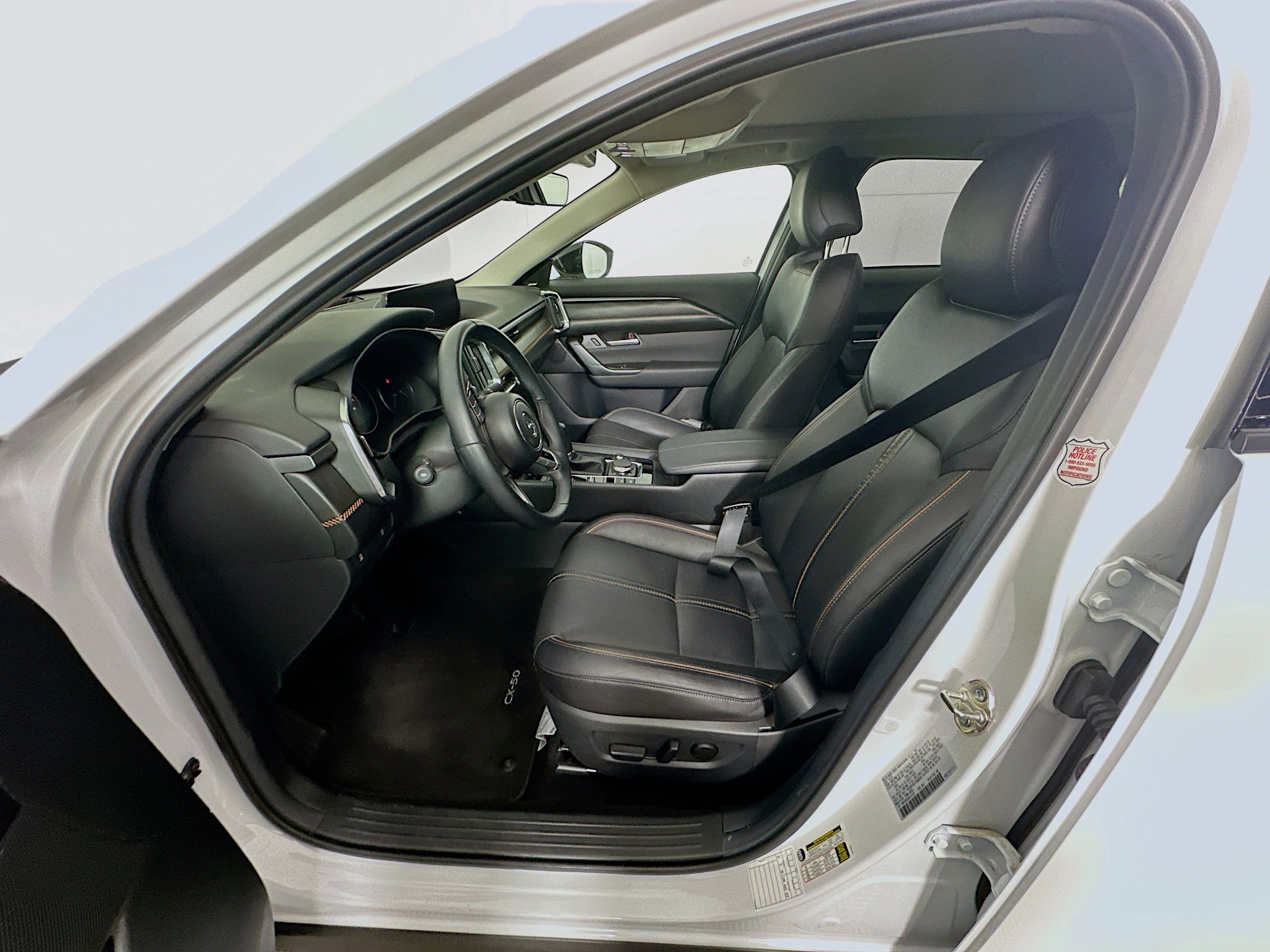 Used 2025 MAZDA CX-50 AWD 2.5 S w/ Premium Plus Pkg image 13