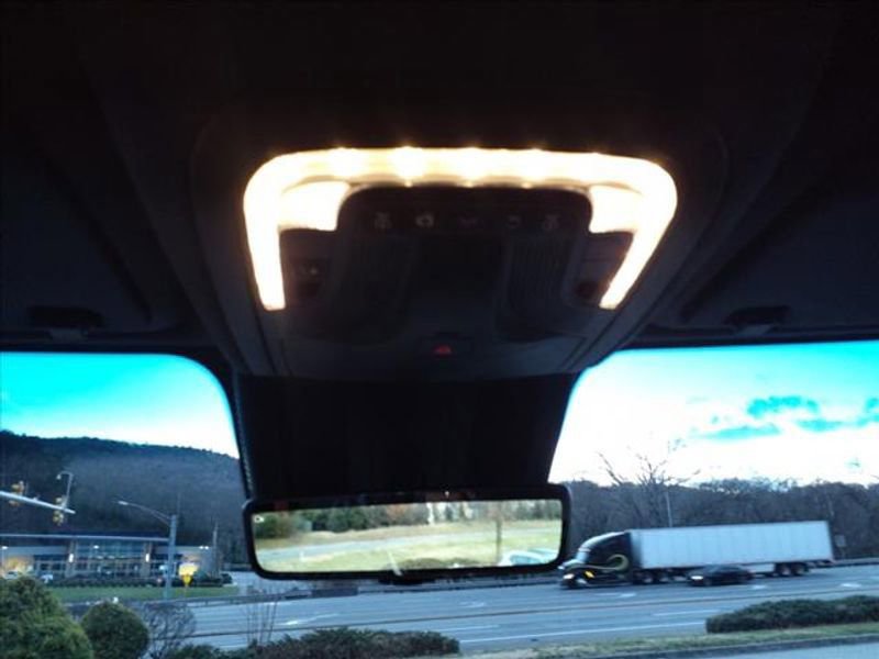 Used 2024 Mercedes-Benz Sprinter 2500 image 22