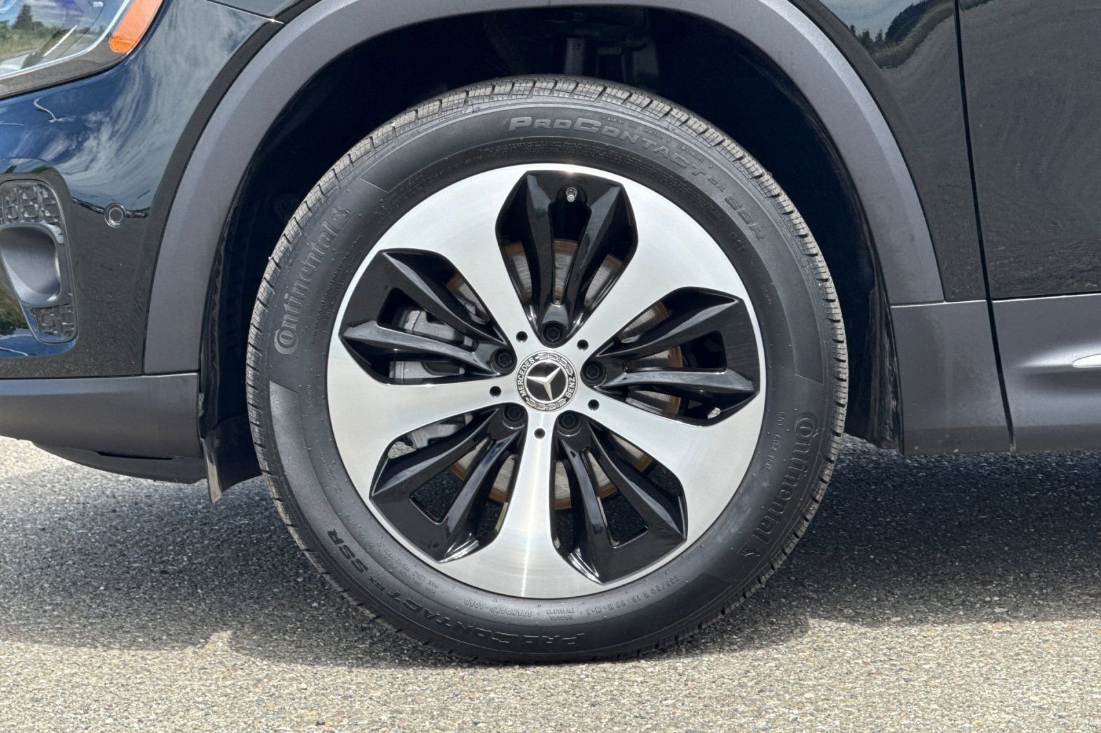 Certified 2025 Mercedes-Benz GLB 250 4MATIC image 12