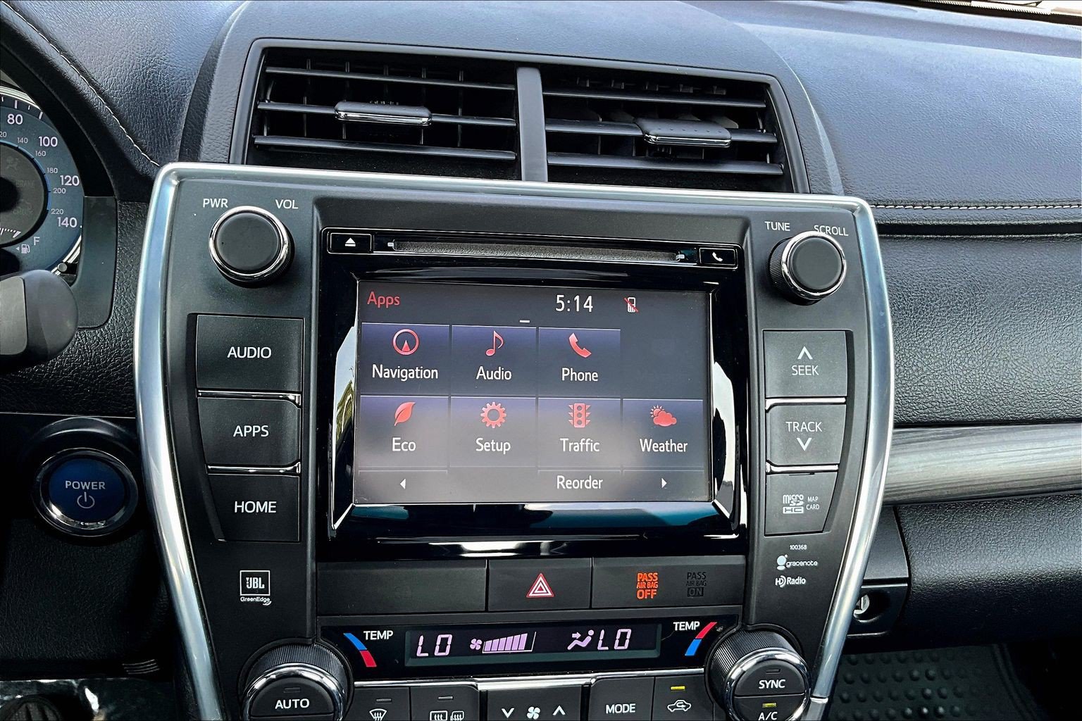 Used 2015 Toyota Camry XLE w/ Moonroof Package FWD image 24