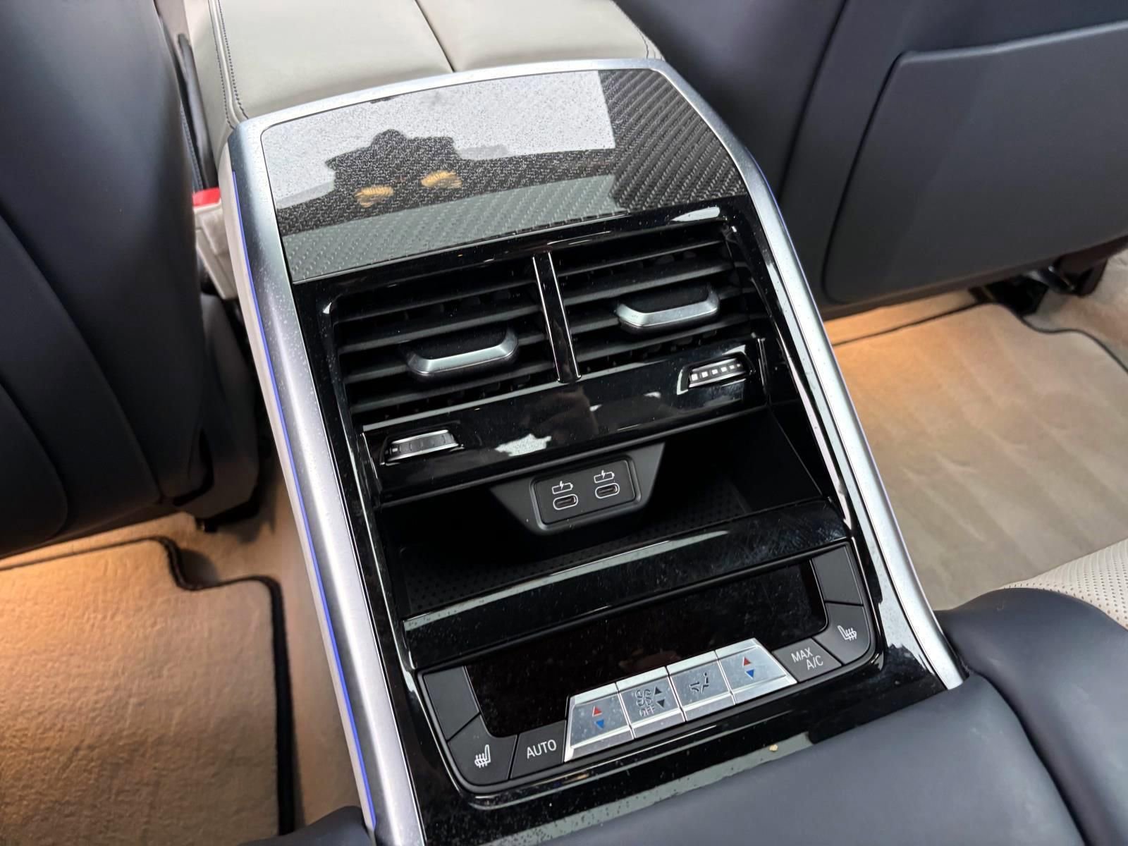 Used 2024 BMW M850i Gran Coupe xDrive image 33