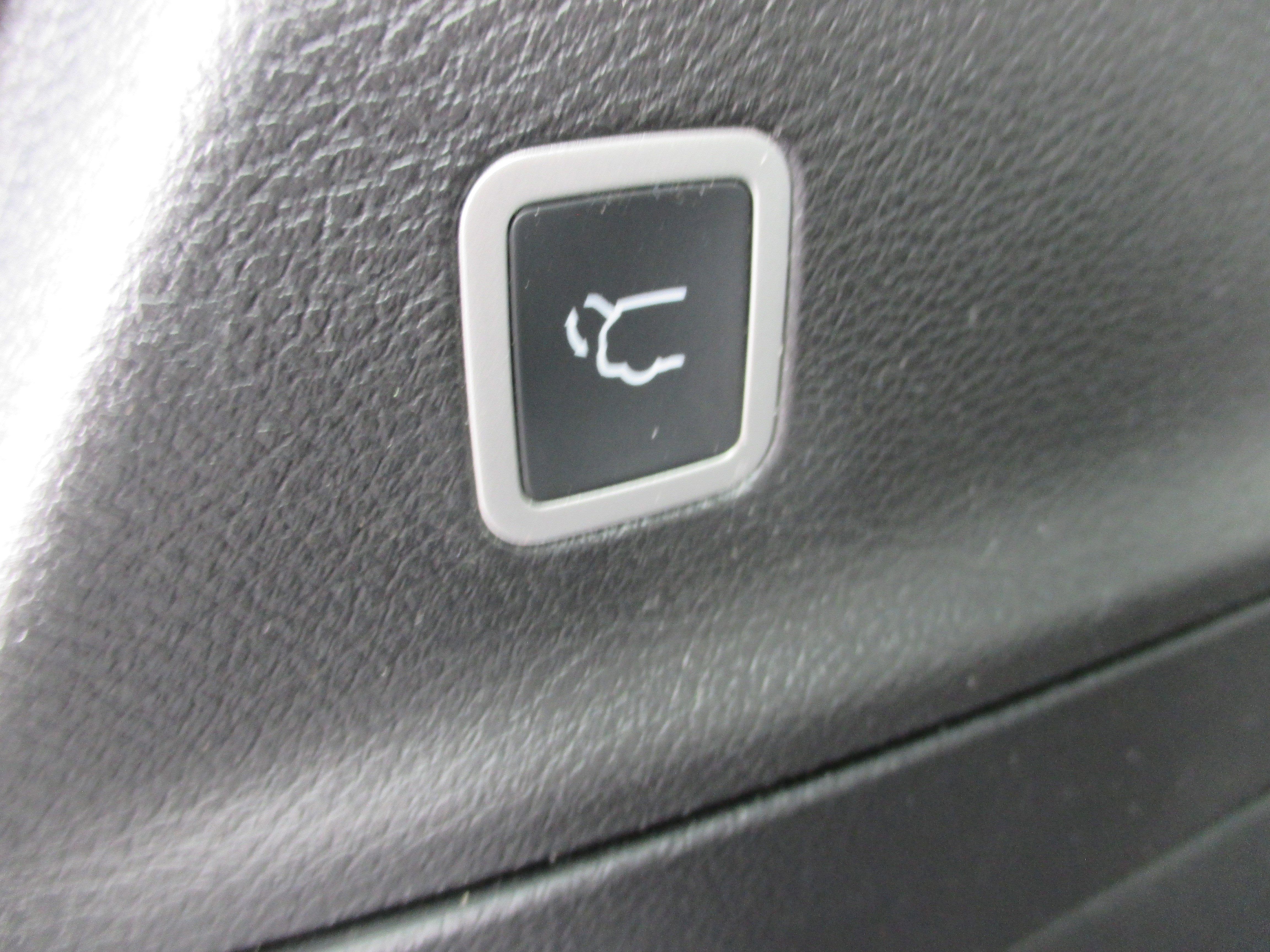 Used 2026 Chrysler Pacifica Select image 11