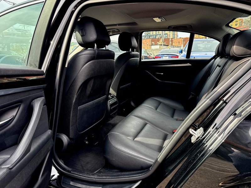 Used 2015 BMW 535i xDrive 535i xDrive Sedan AWD w/ Drive image 18