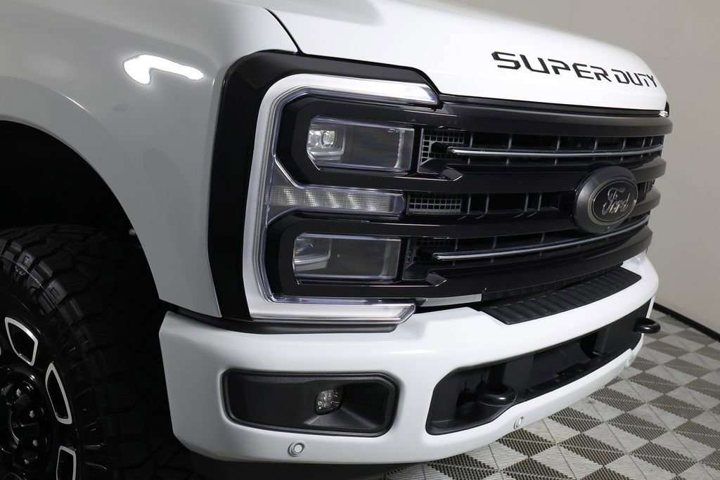 Used 2025 Ford F250 Platinum AWD/4WD image 44
