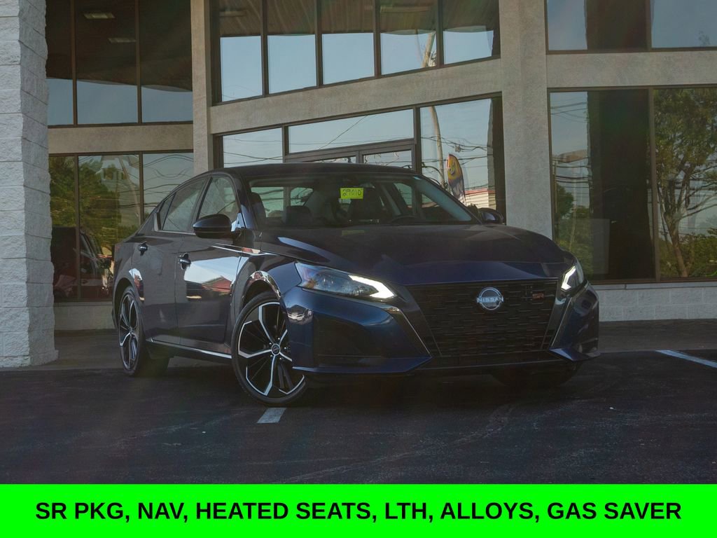 Used 2023 Nissan Altima 2.5 SR image 1