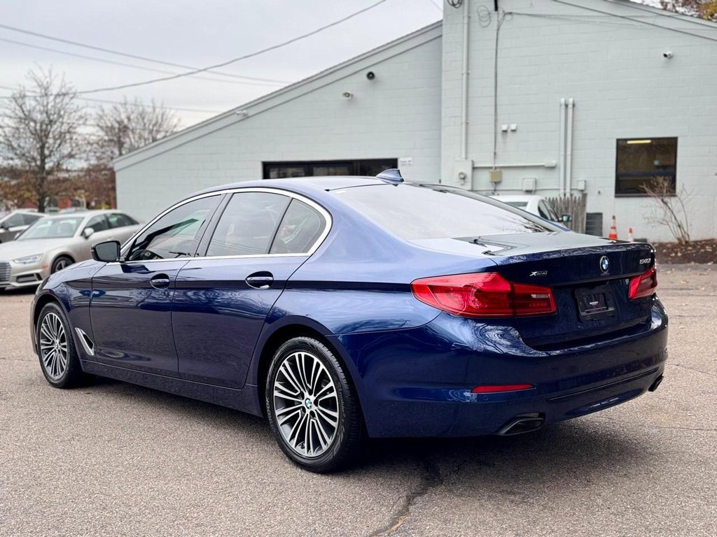 Used 2020 BMW 540i xDrive w/ Premium Package image 4