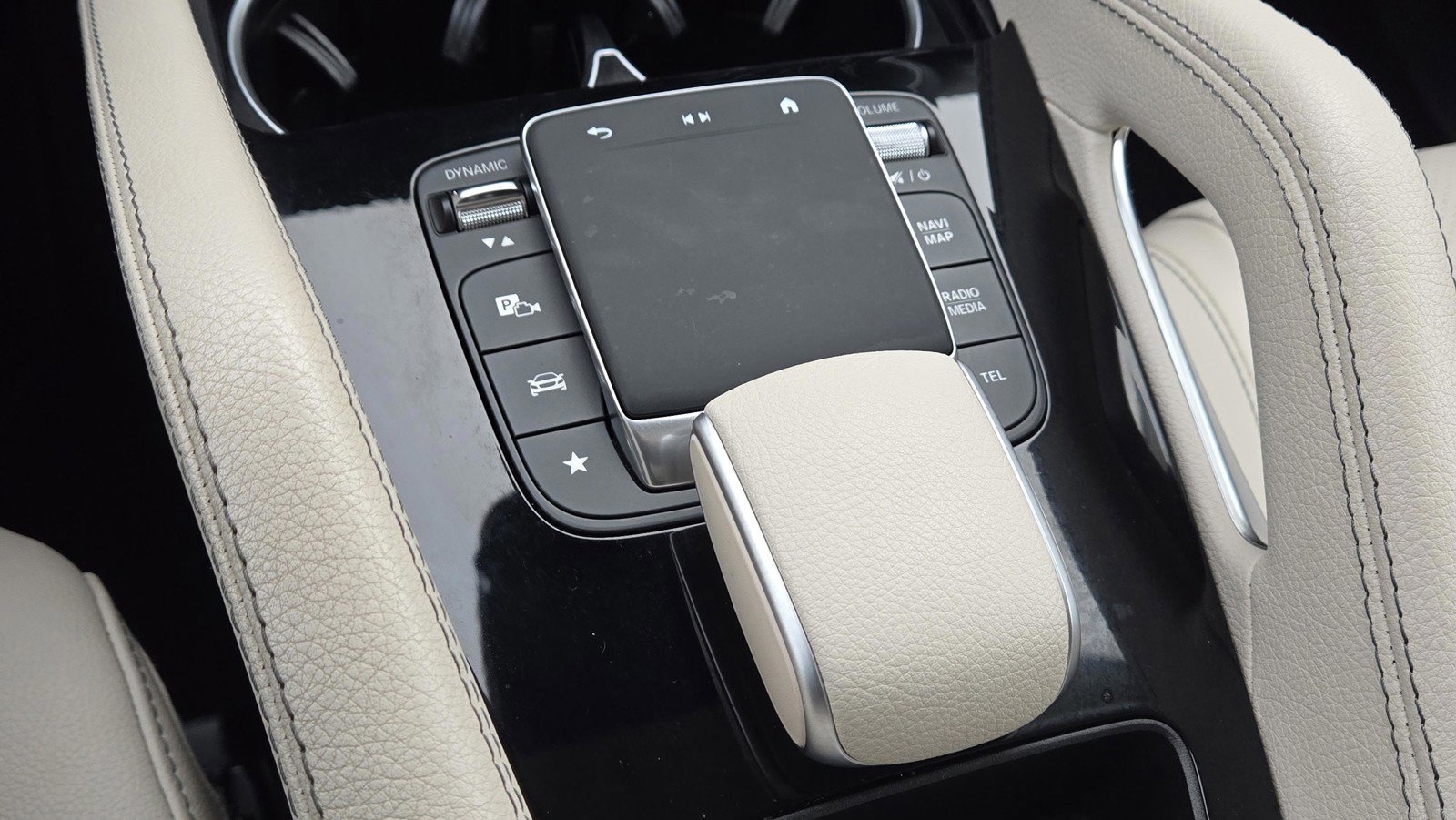 Used 2024 Mercedes-Benz GLE 350 4MATIC image 19