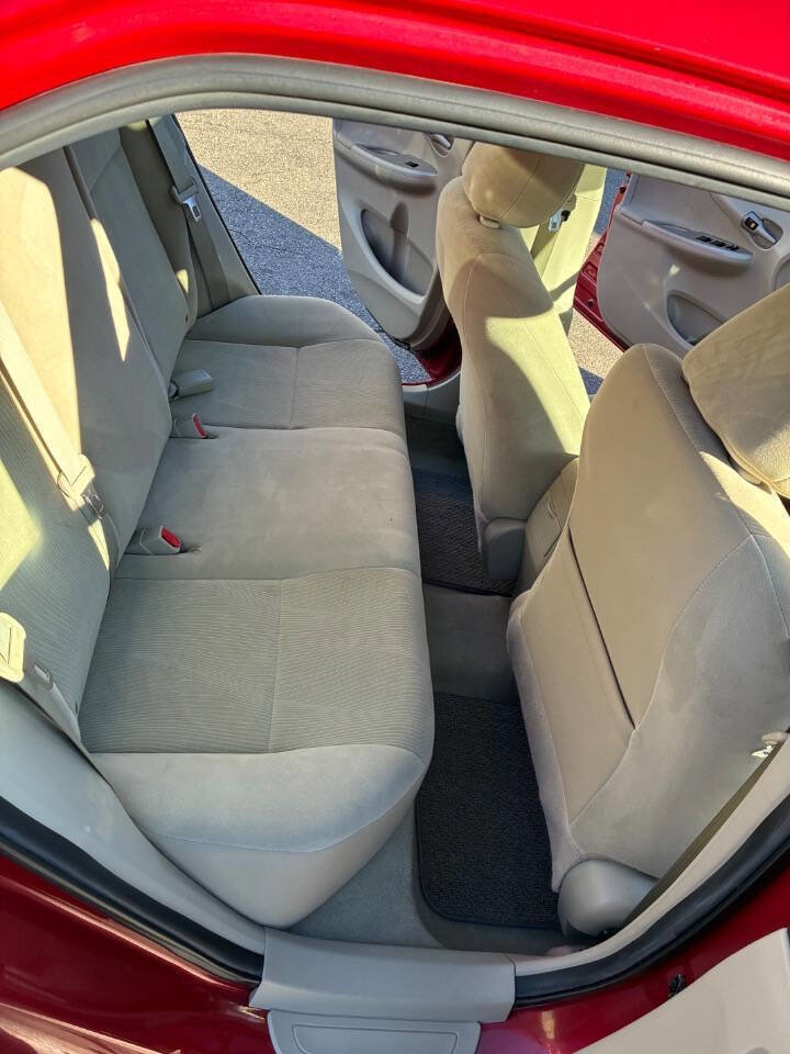 Used 2011 Toyota Corolla LE image 17
