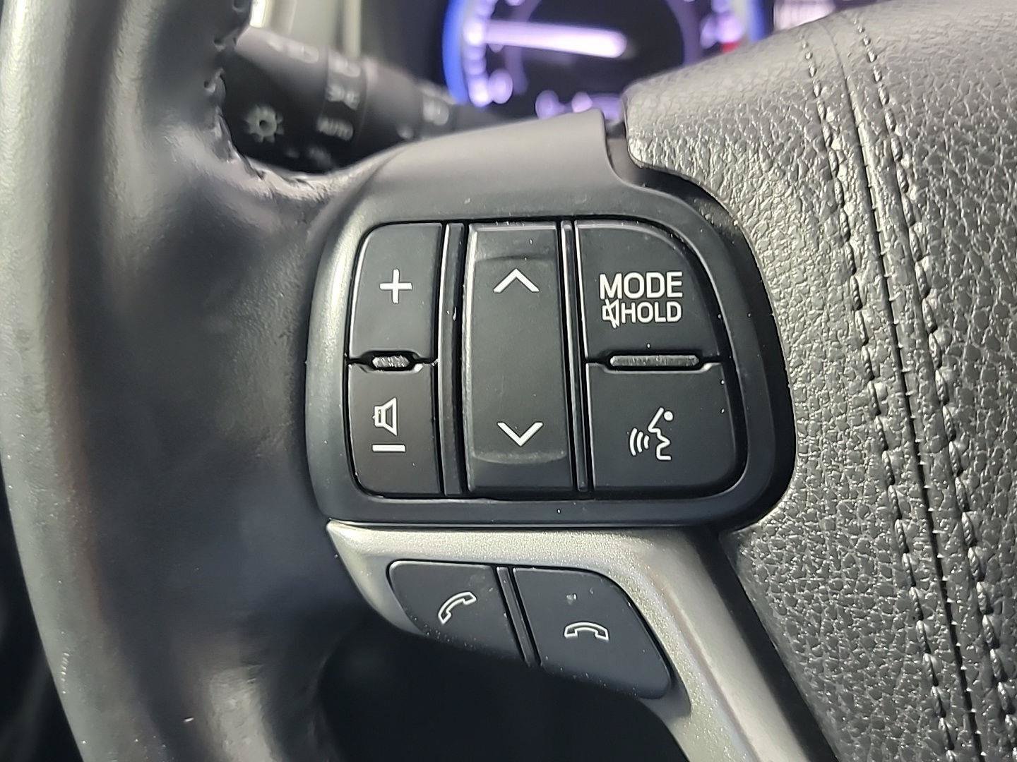 Used 2018 Toyota Highlander Limited AWD/4WD image 28