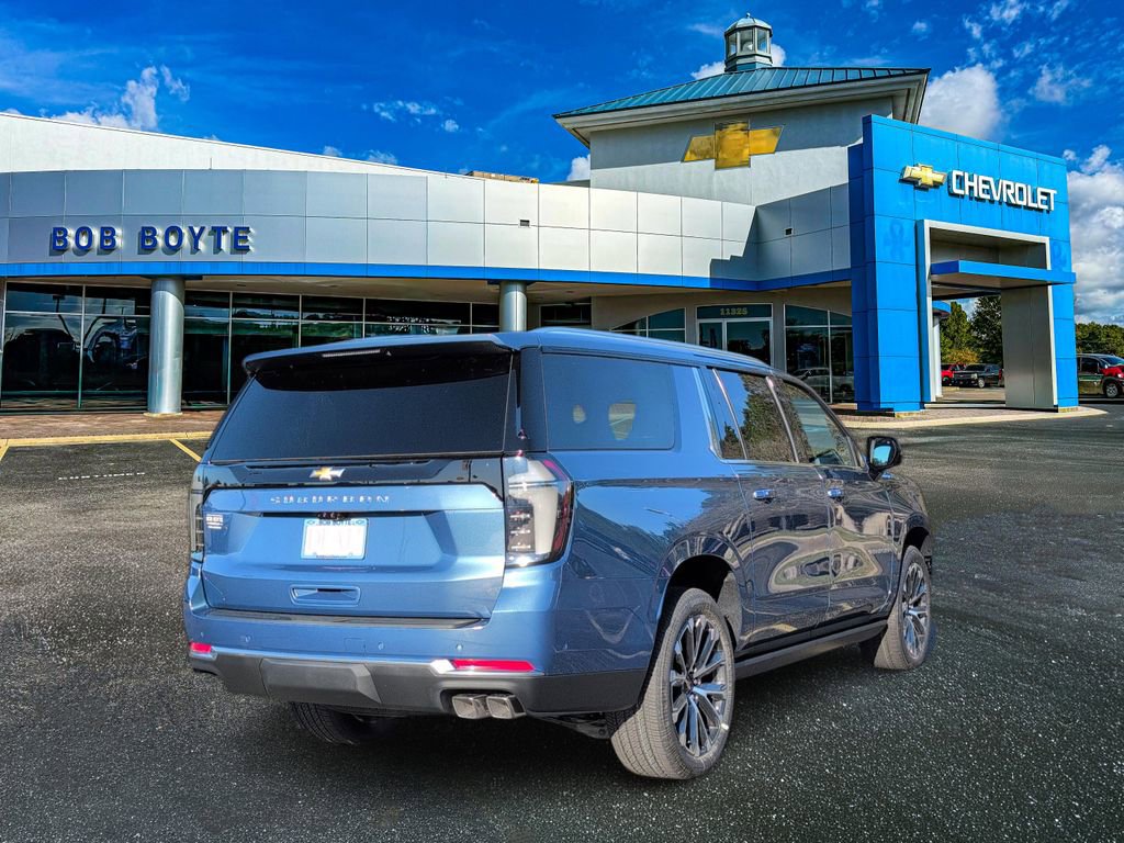 New 2026 Chevrolet Suburban High Country image 7