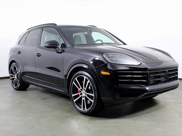 New 2025 Porsche Cayenne S AWD/4WD image 9