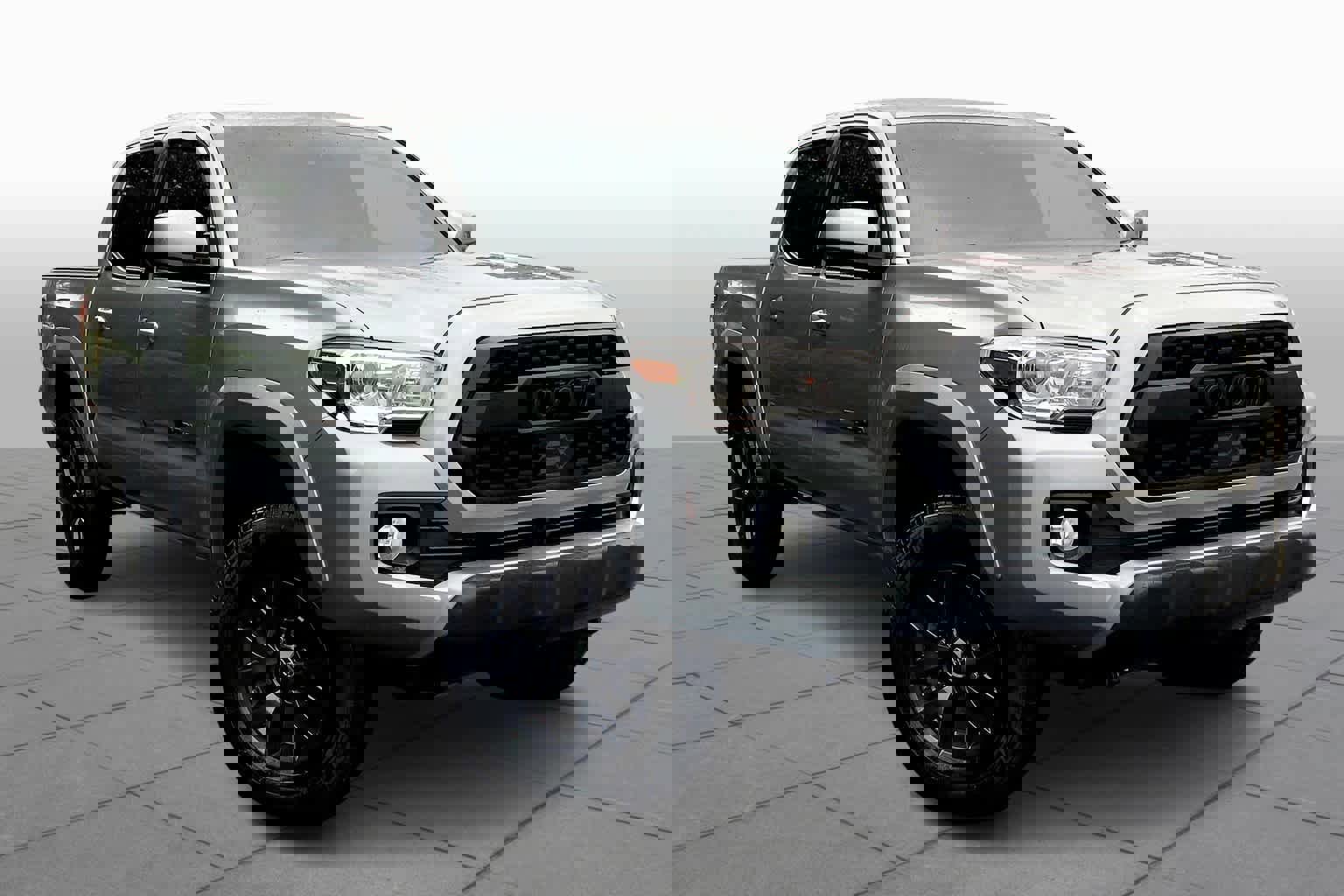 Used 2021 Toyota Tacoma SR5 RWD image 2