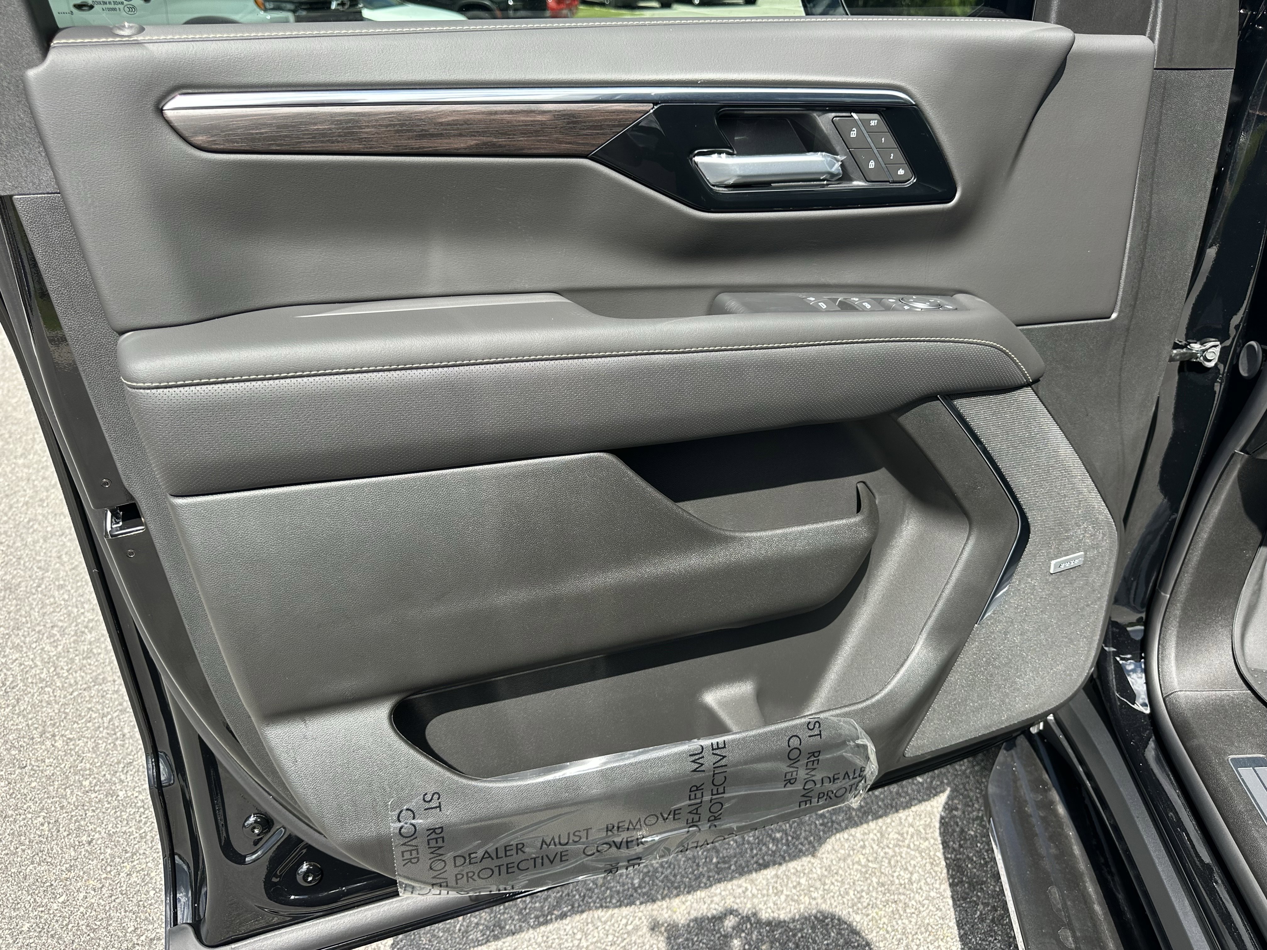 New 2026 Chevrolet Tahoe Premier w/ Sun And Tow Package image 14