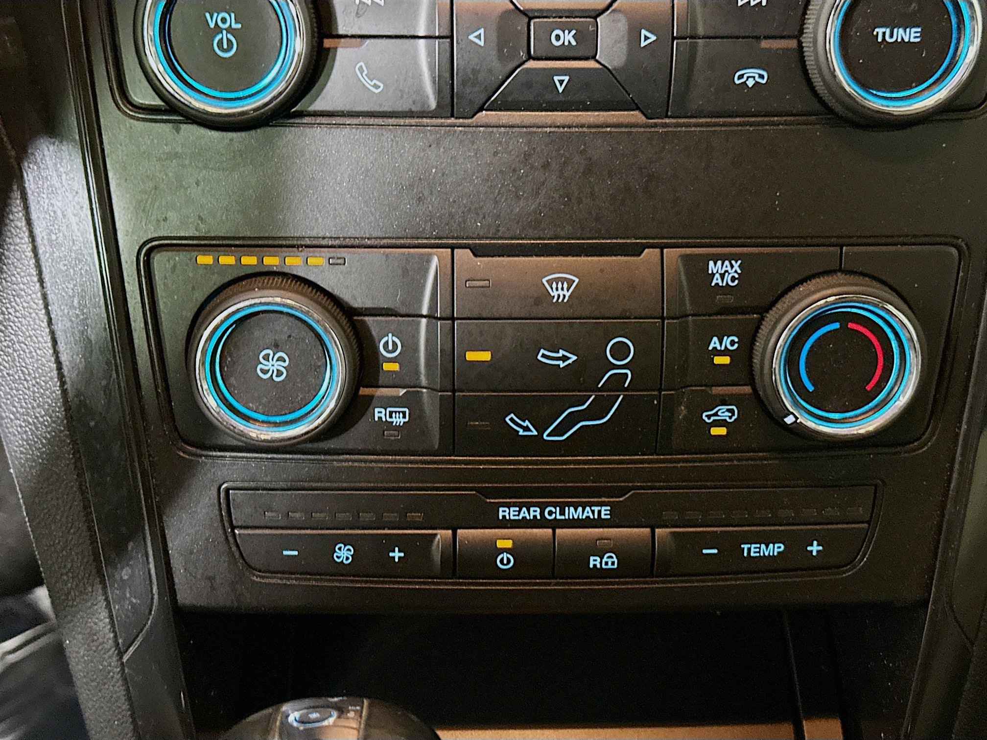 Used 2019 Ford Explorer FWD image 22