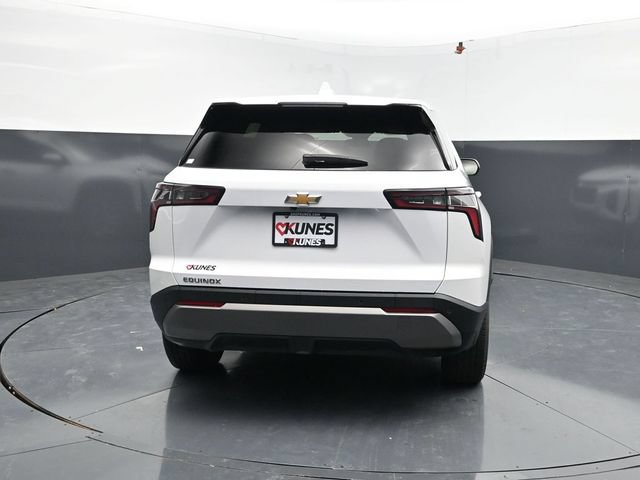 Used 2025 Chevrolet Equinox LT FWD image 8