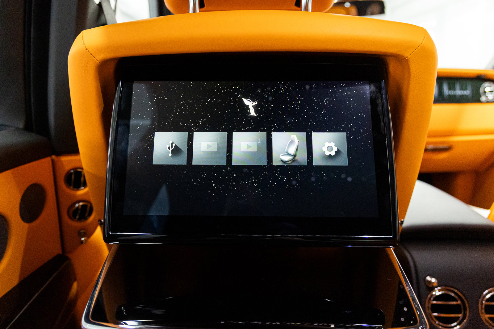 New 2026 Rolls-Royce Cullinan image 39