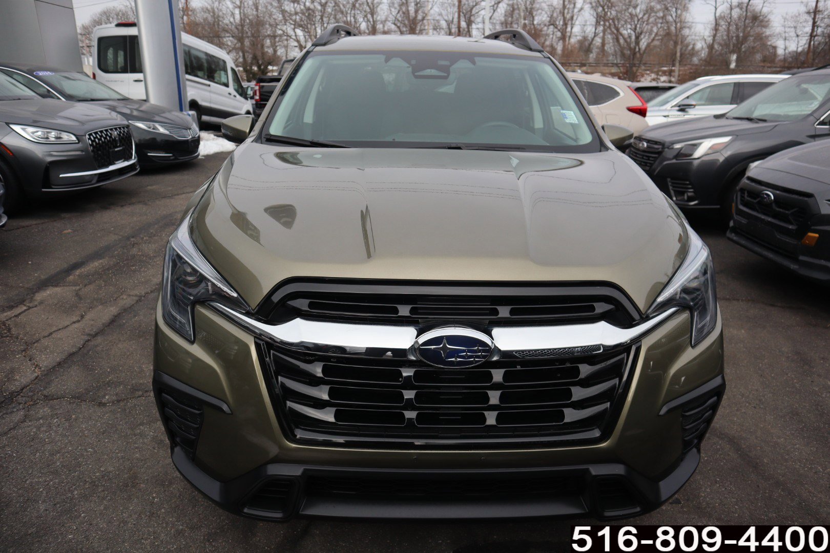 Used 2023 Subaru Ascent Premium w/ Convenience Package image 2