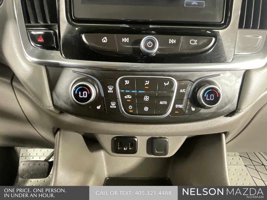 Used 2018 Chevrolet Traverse LT image 38