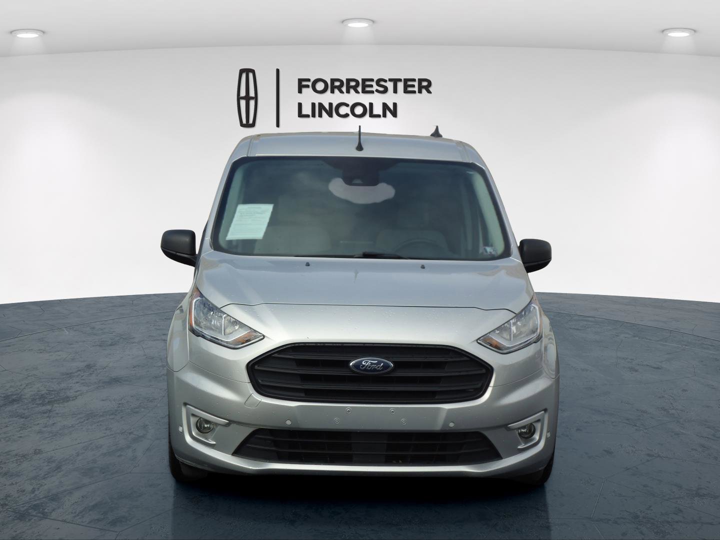 Used 2019 Ford Transit Connect XLT image 8