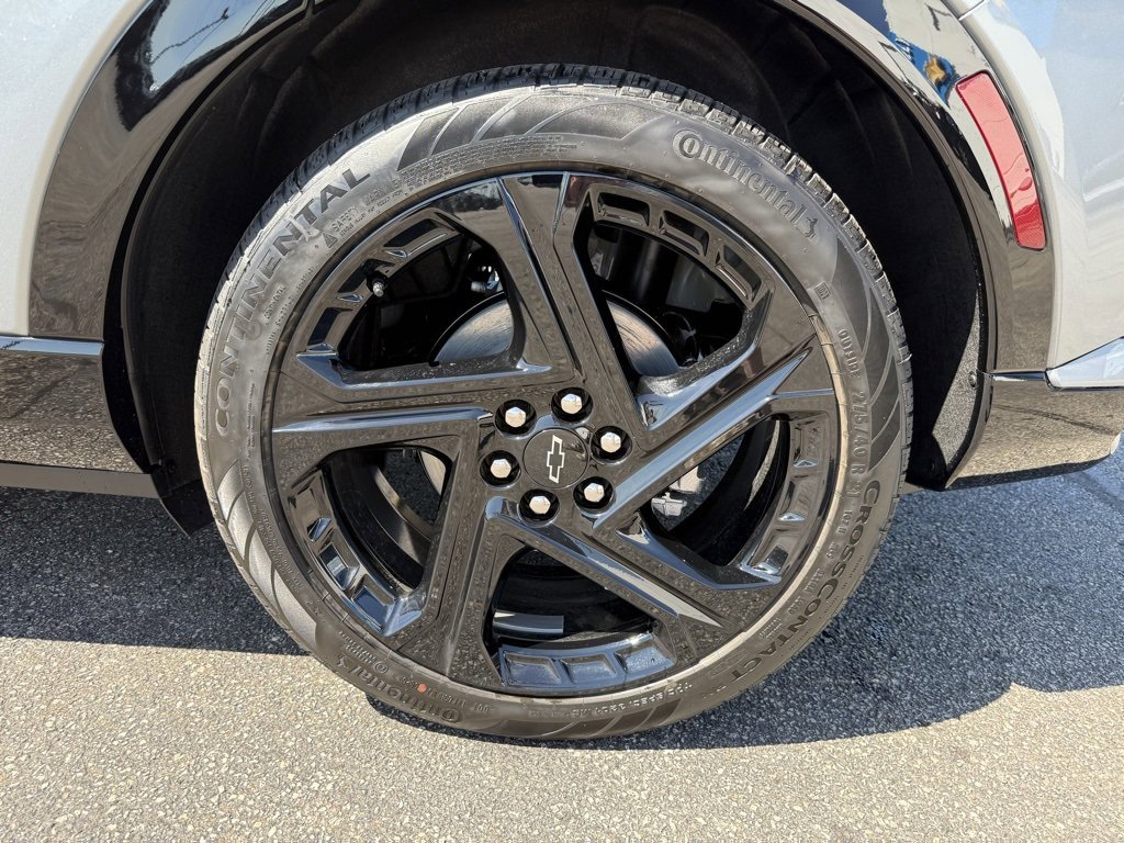 New 2025 Chevrolet Equinox EV RS image 32