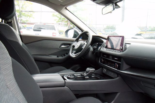 Used 2023 Nissan Rogue SV AWD/4WD image 29