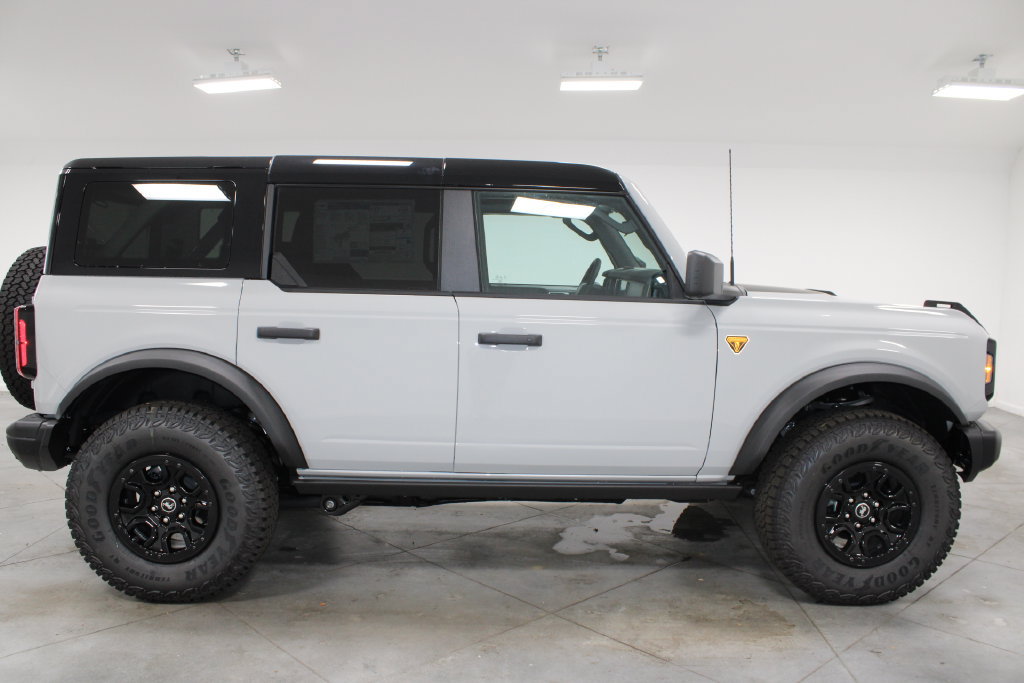New 2026 Ford Bronco Badlands w/ Wildtrak Package AWD/4WD image 10