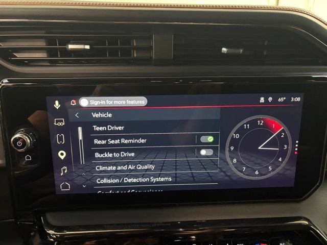 Used 2025 GMC Sierra 1500 AT4 w/ Technology Package AWD/4WD image 34