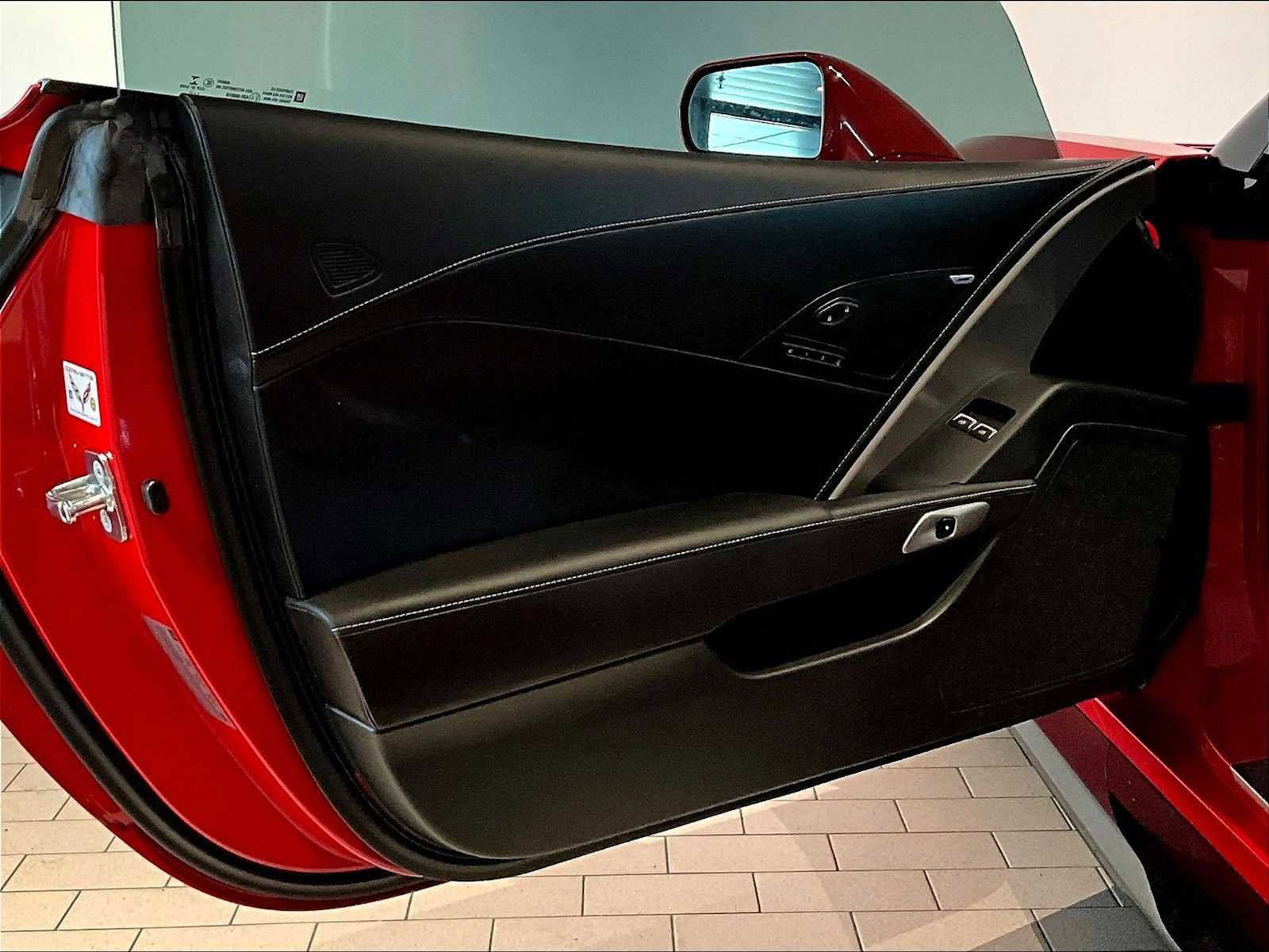 Used 2016 Chevrolet Corvette Z06 w/ 3LZ Preferred Equipment Group image 24