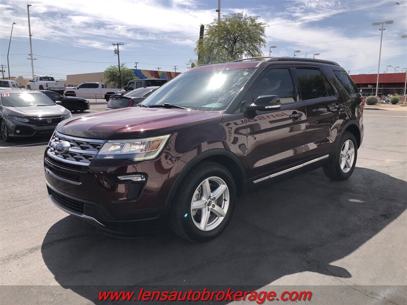 Used 2018 Ford Explorer XLT w/ Equipment Group 201A FWD image 4