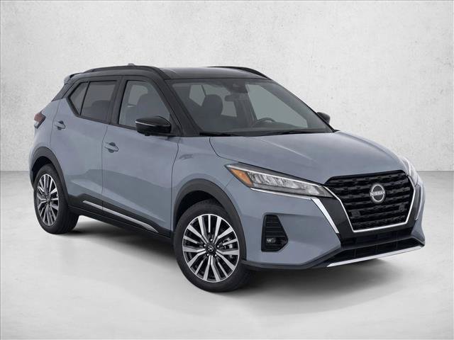 Used 2023 Nissan Kicks SR FWD image 3