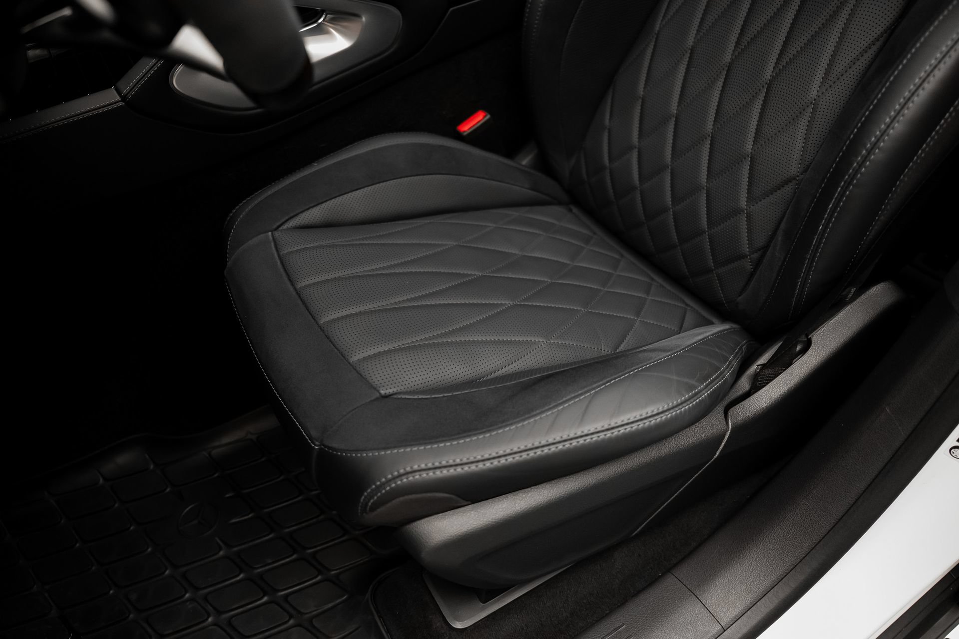 Used 2024 Mercedes-Benz GLS 63 AMG 4MATIC w/ Acoustic Comfort Package image 69