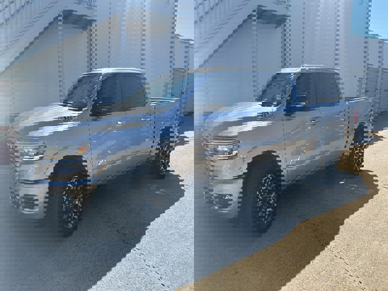 Used 2025 RAM 1500 Laramie image 1