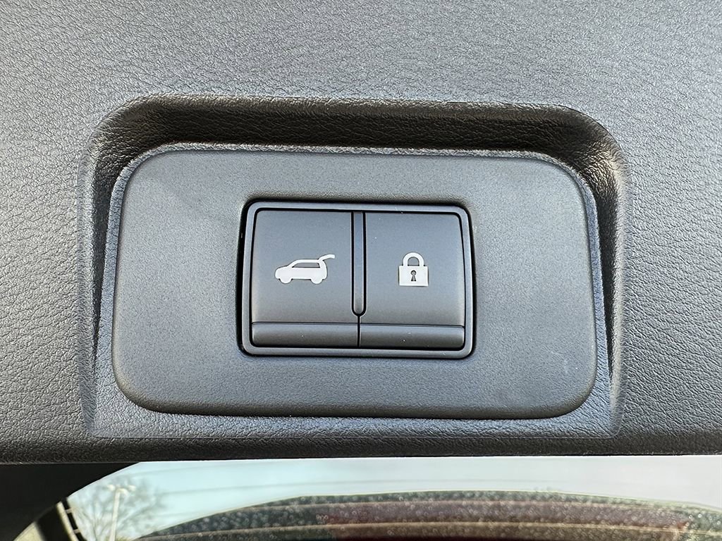 New 2026 Nissan Rogue SV w/ Cold Weather Package AWD/4WD image 33