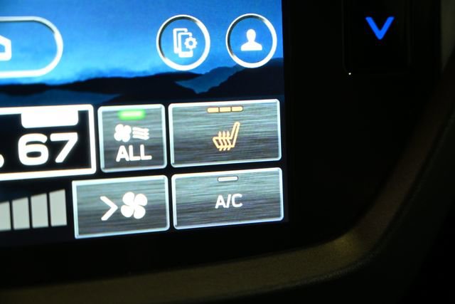 Used 2025 Subaru Forester Limited image 34