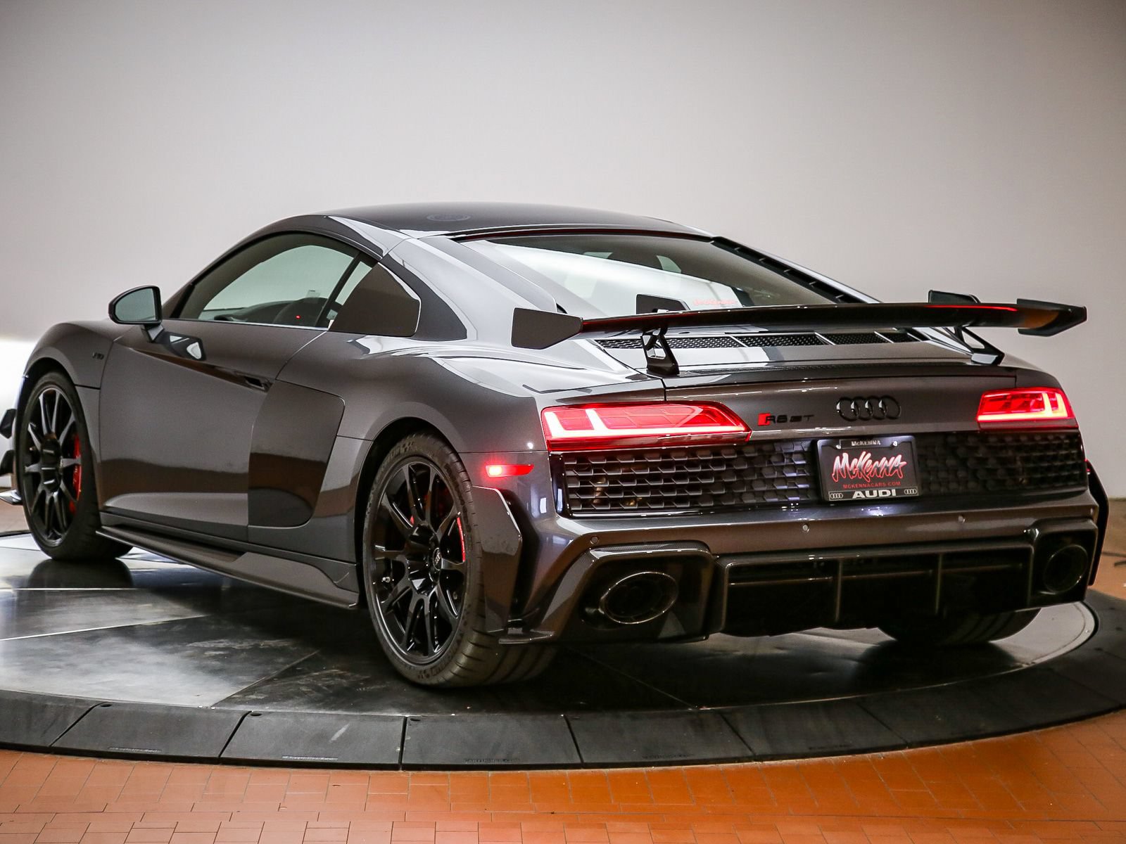 Used 2023 Audi R8 V10 GT RWD image 14