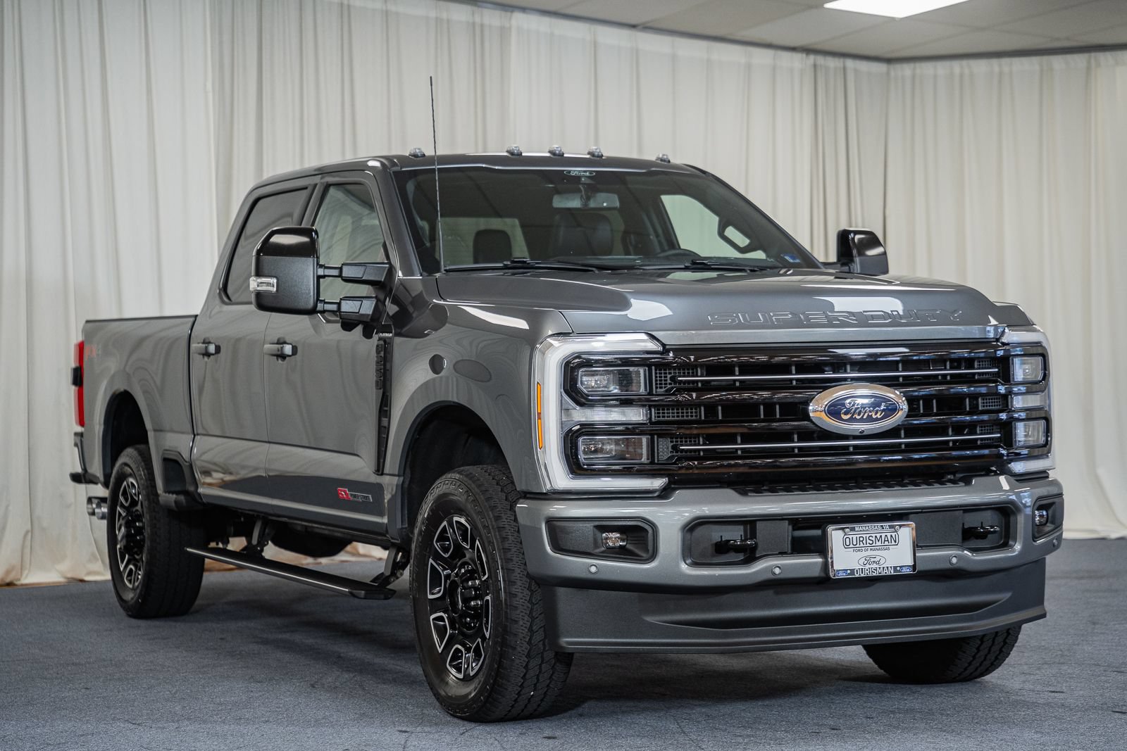Certified 2025 Ford F250 Platinum AWD/4WD video 1