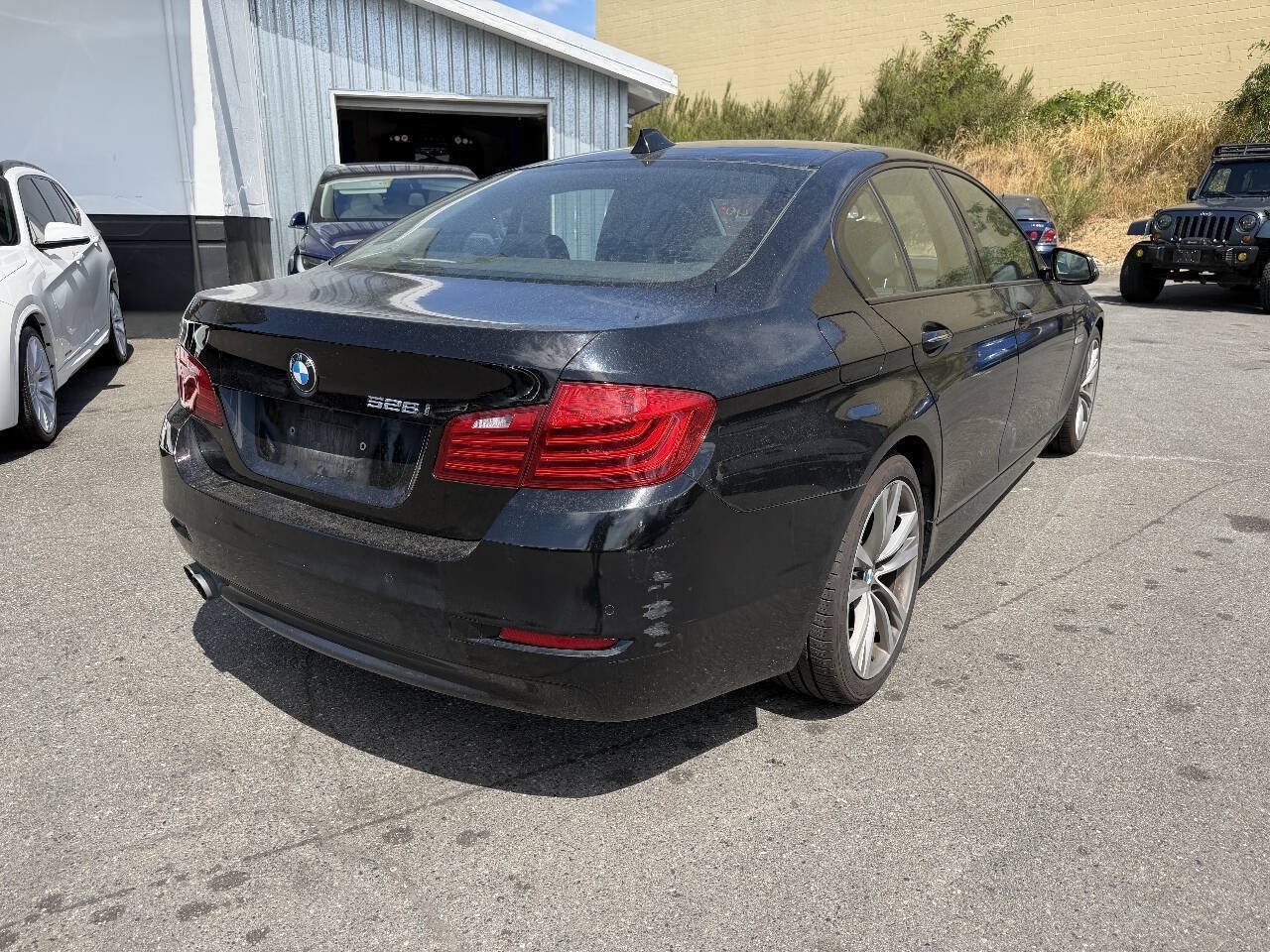Used 2016 BMW 528i xDrive Sedan AWD/4WD image 4