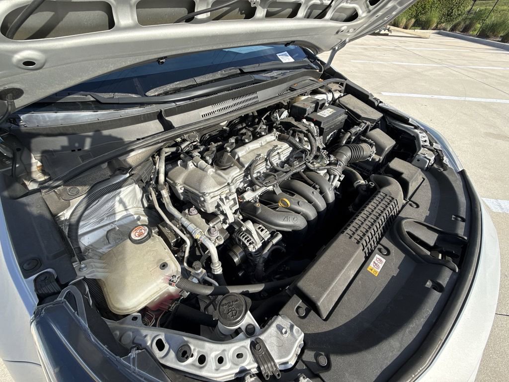 Used 2022 Toyota Corolla LE FWD image 14