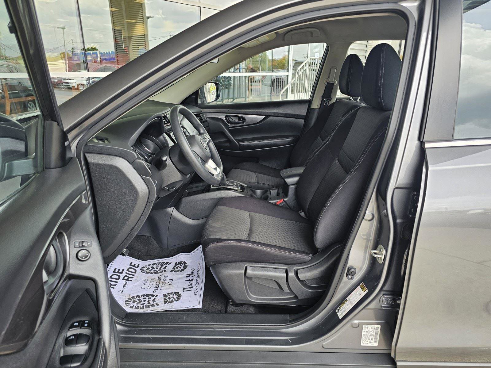 Used 2020 Nissan Rogue S image 19