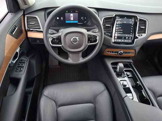Used 2024 Volvo XC90 B6 Plus w/ Protection Package Premier AWD/4WD image 12