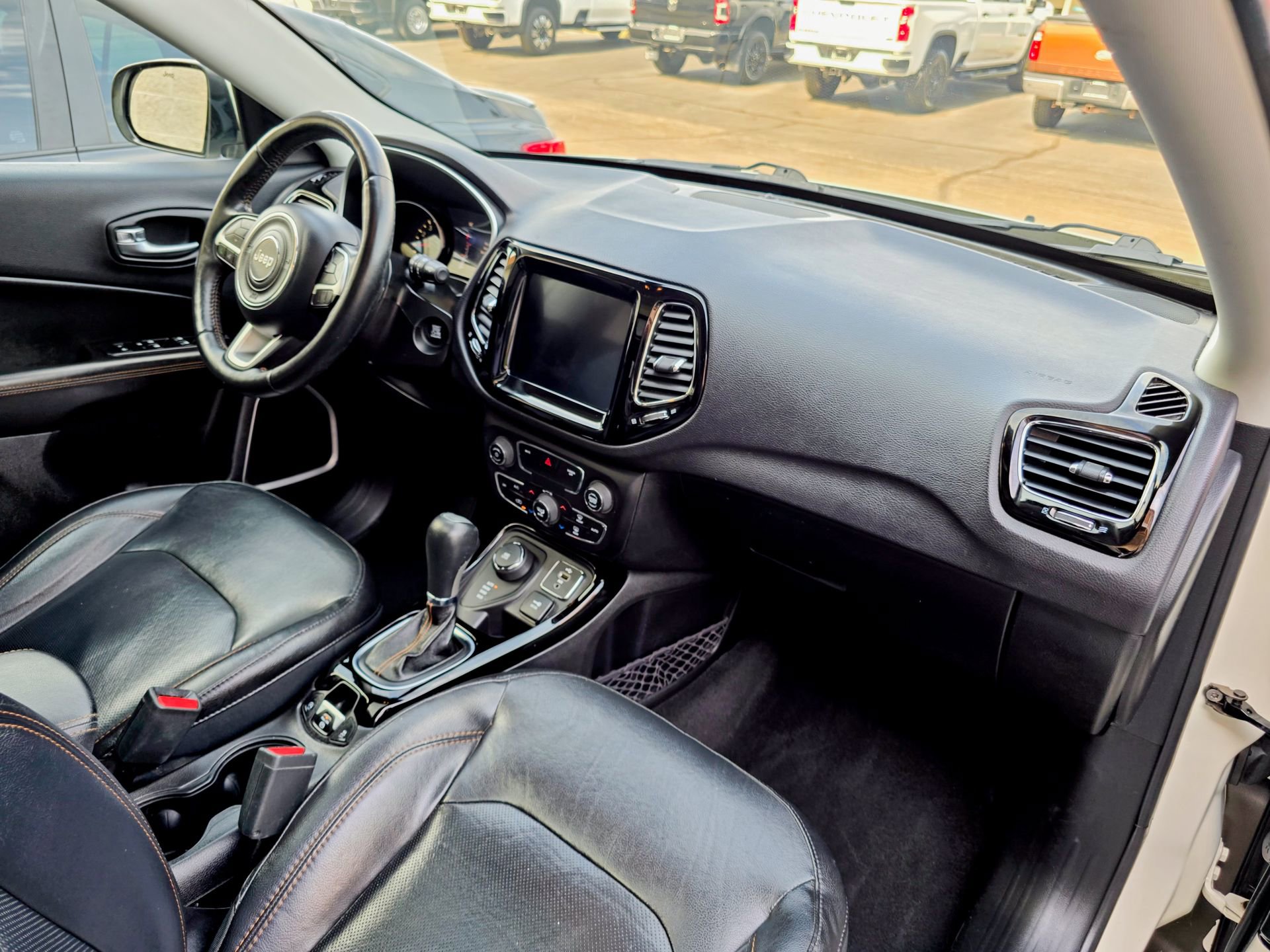 Used 2018 Jeep Compass Limited w/ Navigation Group image 10