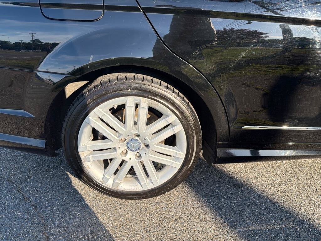 Used 2009 Mercedes-Benz C 300 4MATIC Sedan image 36