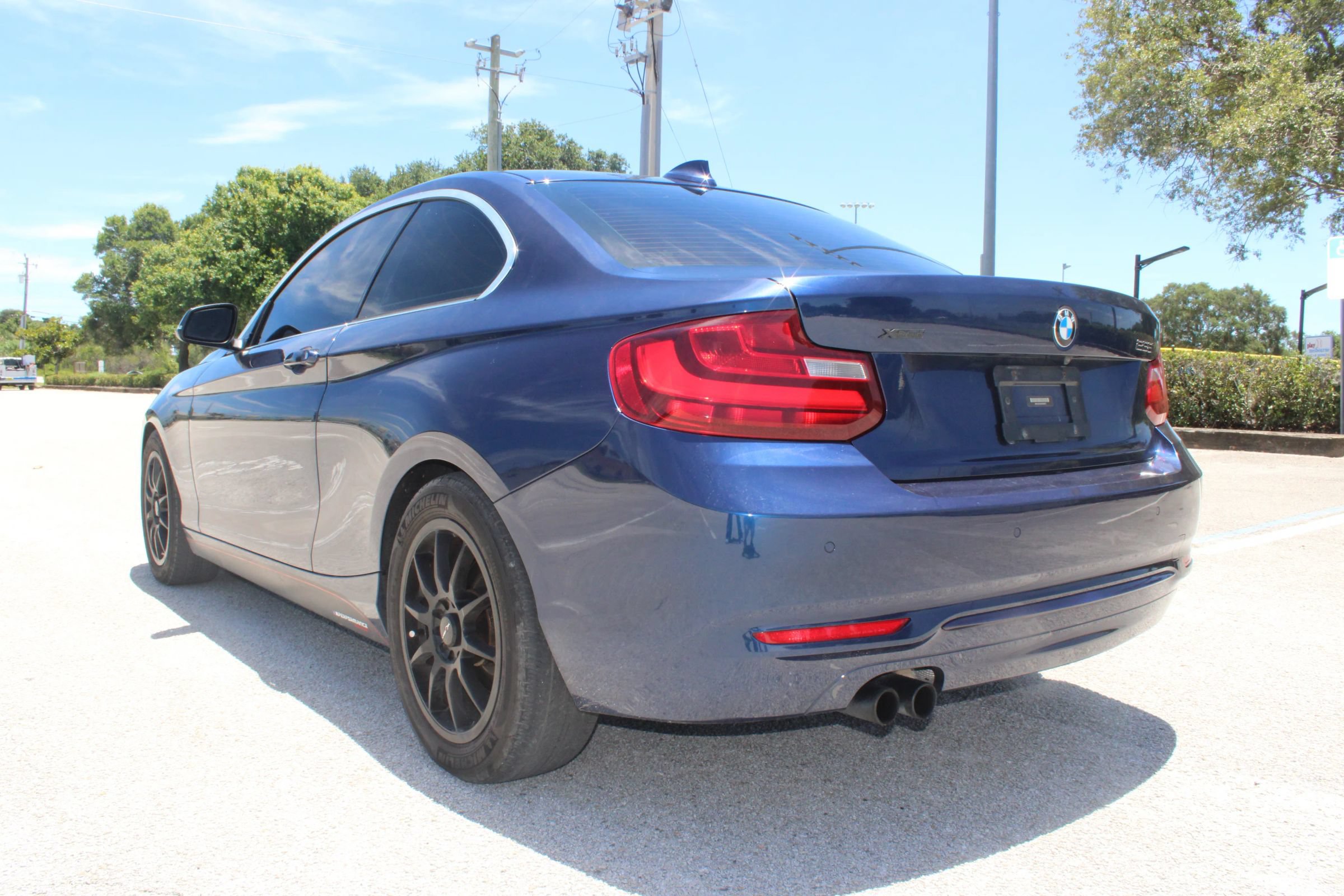 Used 2016 BMW 228i xDrive Coupe AWD/4WD image 7
