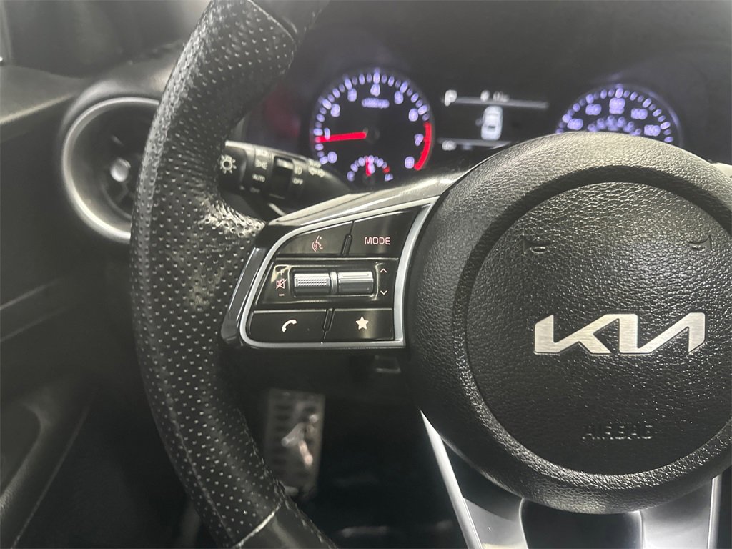 Used 2022 Kia Forte GT-Line w/ GT-Line Premium Package image 23