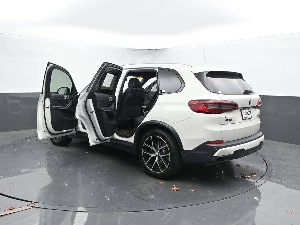 Used 2019 BMW X5 xDrive40i w/ Convenience Package image 53